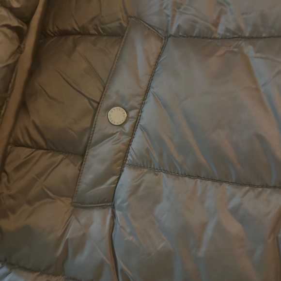 Barbour Silver Puffer Jacket - Picture 3 of 6
